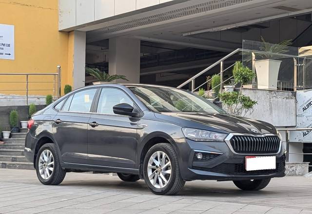 https://images10.gaadi.com/usedcar_image/4544731/original/processed_383c5040adef79cfc444864c8111c87a.jpg?imwidth=6400