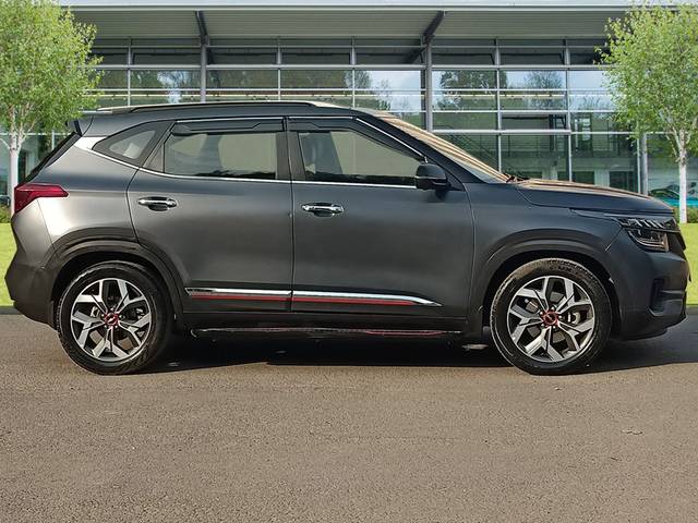 https://images10.gaadi.com/usedcar_image/4544781/original/483522f32658b54f2cb96e273ca5418d.jpg?imwidth=6401