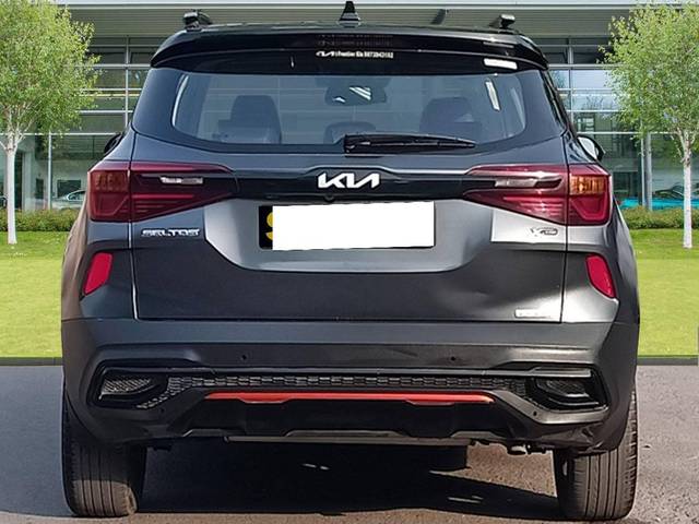 https://images10.gaadi.com/usedcar_image/4544781/original/processed_72b5b9d29e4a8873fb16b8600fbba7c3.jpg?imwidth=6402