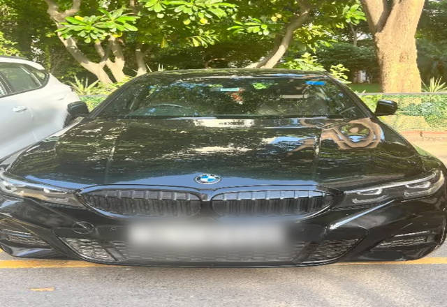 https://images10.gaadi.com/usedcar_image/4544803/original/4df94a30-b3f2-47e2-84e8-cb220d57ef83.?imwidth=6400