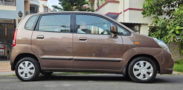https://images10.gaadi.com/usedcar_image/4544843/original/processed_4aa00d11a55a2dfecc72e2719f6ffee9.jpg?imwidth=6401