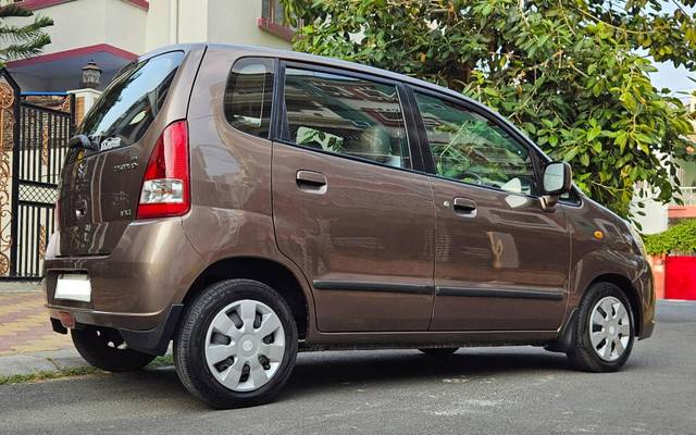 https://images10.gaadi.com/usedcar_image/4544843/original/processed_900844ea1b2f6868d3ba1e532c5613da.jpg?imwidth=6402