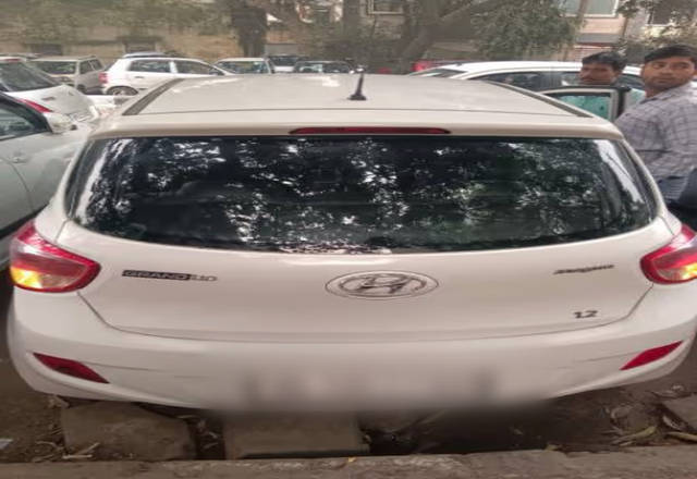 https://images10.gaadi.com/usedcar_image/4544845/original/8e78b3a2-c7dd-4806-97ef-4e9edb78ebfd.?imwidth=6401