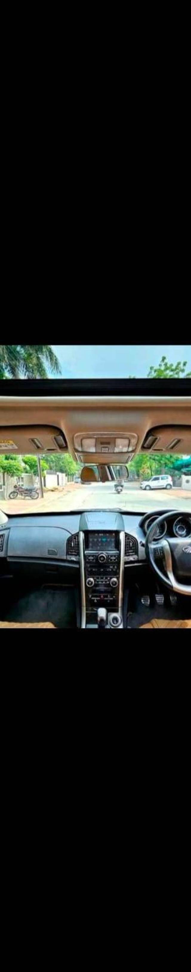 https://images10.gaadi.com/usedcar_image/4544847/original/processed_93c3628c17c71af9eaacb1ae2a68ec9f.jpeg?imwidth=6402