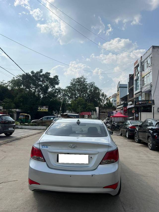 https://images10.gaadi.com/usedcar_image/4544851/original/processed_7054459ff543efa93b3b308197dc70f4.jpg?imwidth=6401
