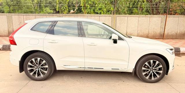https://images10.gaadi.com/usedcar_image/4544859/original/e689dad2cfaf6f86d177b05f649b49fb.jpg?imwidth=6401