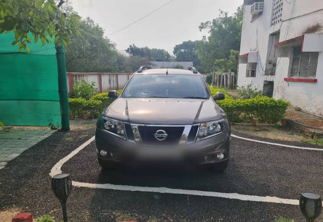 https://images10.gaadi.com/usedcar_image/4544864/original/2cc096c0-66e3-4c1b-a3d1-caddc10dea88.?imwidth=6402