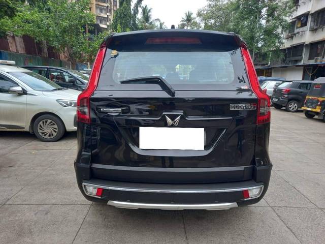 https://images10.gaadi.com/usedcar_image/4544869/original/processed_48cc5e5bdabfde87243e1205e22ef1f3.jpeg?imwidth=6402