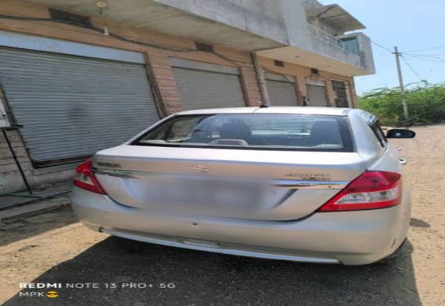 https://images10.gaadi.com/usedcar_image/4544925/original/a6396081-f74a-4892-842d-a00a3070e1d3.?imwidth=6402