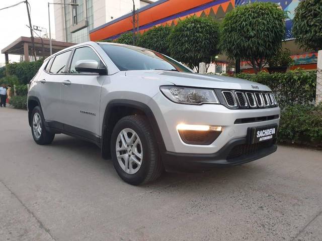 https://images10.gaadi.com/usedcar_image/4544931/original/processed_1db05e08b5ca9a69d32a1a4aca28fee3.jpg?imwidth=6400