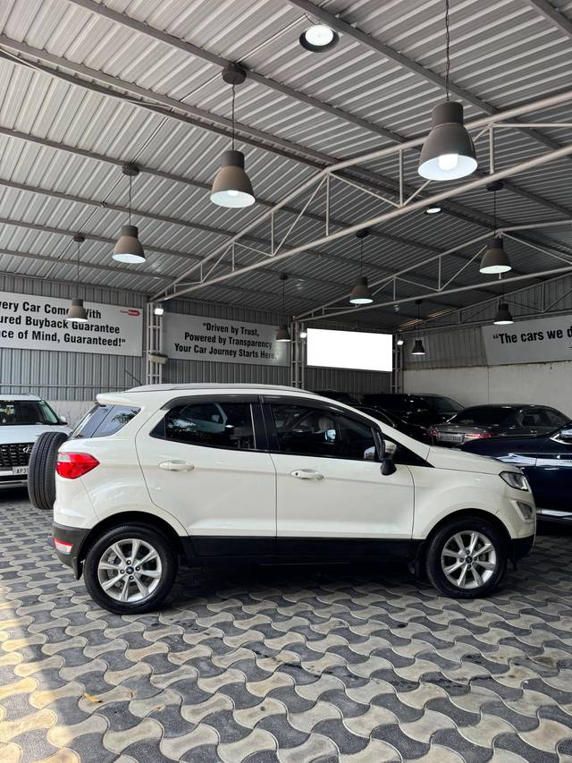 https://images10.gaadi.com/usedcar_image/4544944/original/processed_230ca08d8786209130585d915f694e79.jpg?imwidth=6401
