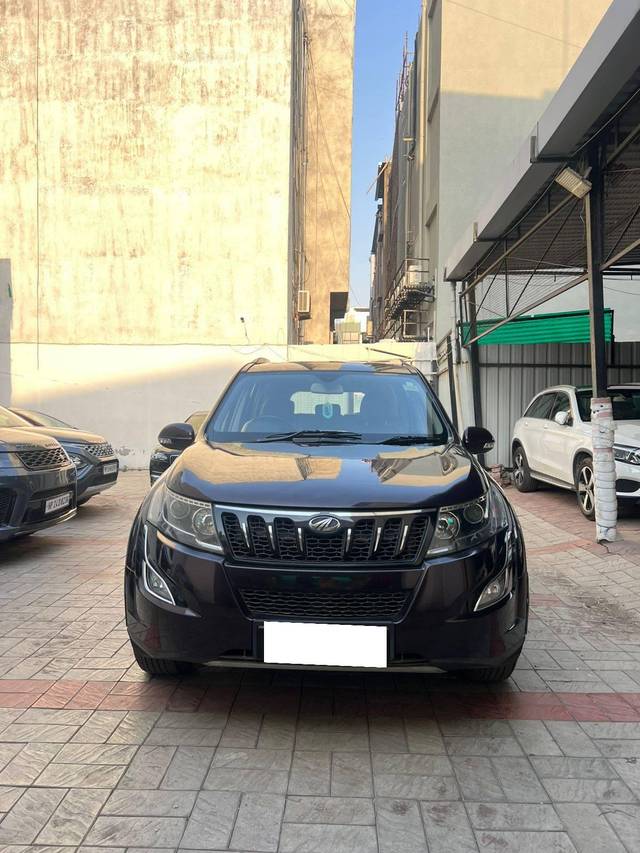 https://images10.gaadi.com/usedcar_image/4544947/original/processed_e60b6665ccce6183a5d11c4a56c36022.jpg?imwidth=6400