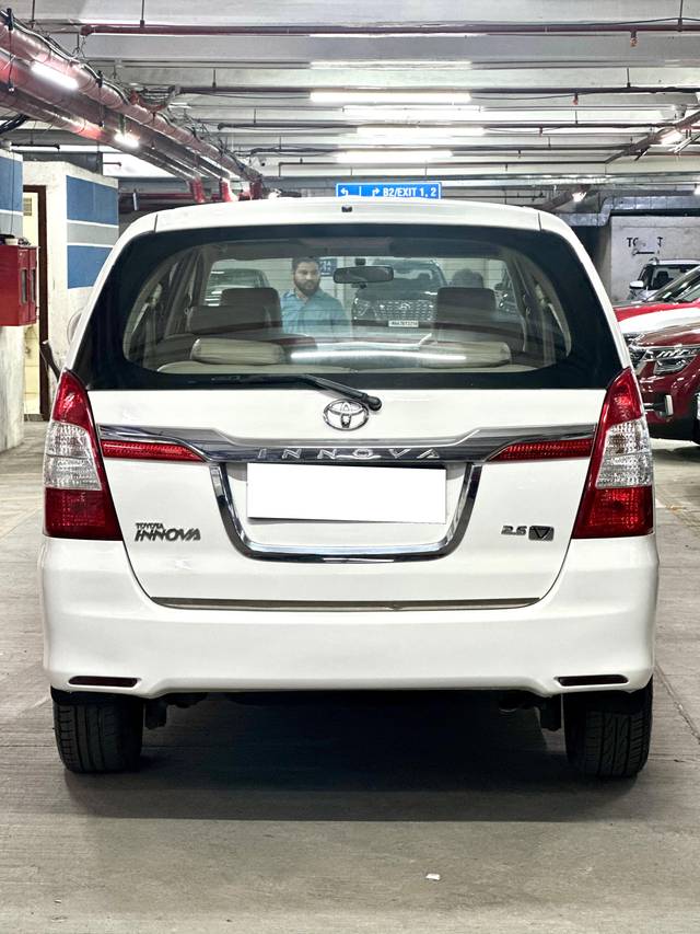 https://images10.gaadi.com/usedcar_image/4544959/original/processed_83dae5c921f181345112a37c83c97a56.jpg?imwidth=6401