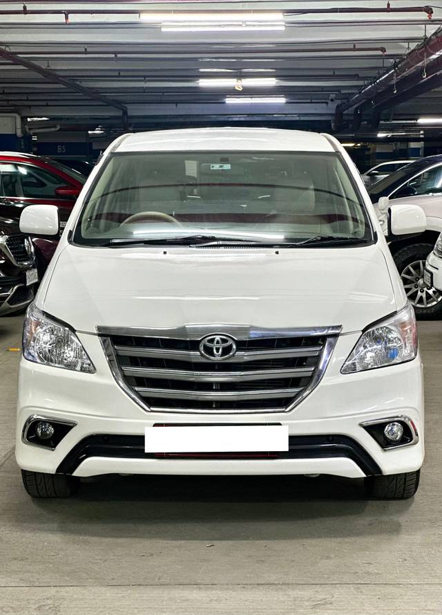 https://images10.gaadi.com/usedcar_image/4544959/original/processed_8e5df1f77931711aa4370d6d9df9eb09.jpg?imwidth=6402