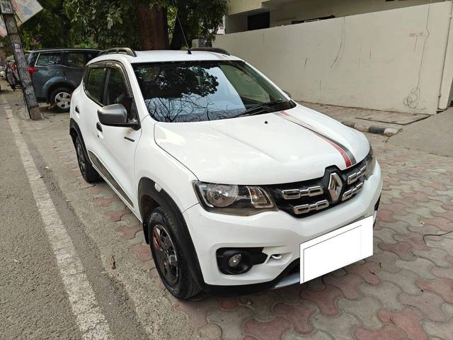 https://images10.gaadi.com/usedcar_image/4544966/original/processed_d6378b9f352e00f8651b2dba477529fa.jpg?imwidth=6400