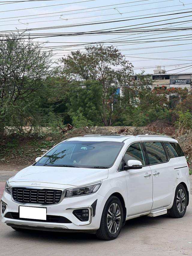 https://images10.gaadi.com/usedcar_image/4544973/original/processed_d64a6804979d368cc1c5b9eeadaeb6a3.jpg?imwidth=6402