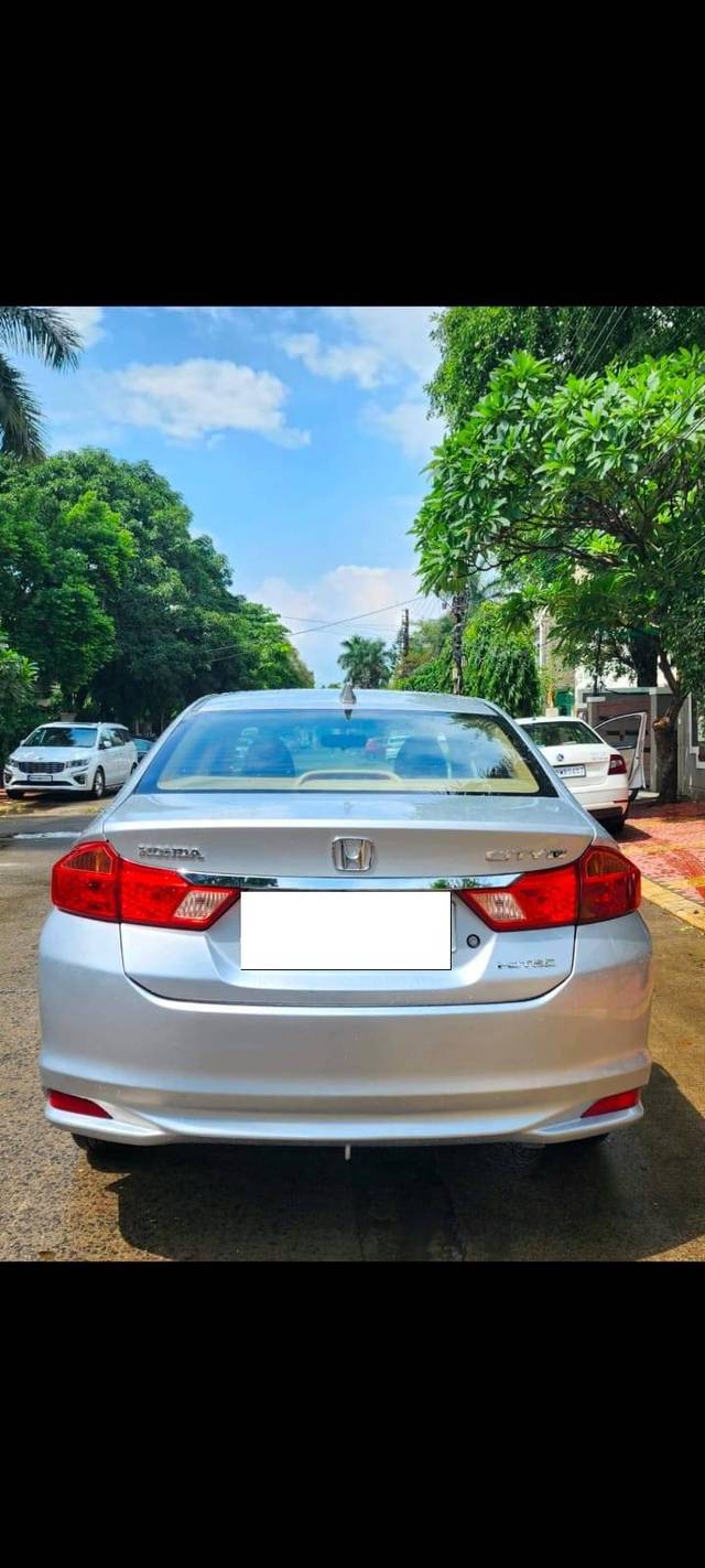 https://images10.gaadi.com/usedcar_image/4544984/original/processed_81123a8263beec406b165c354053914b.jpeg?imwidth=6401