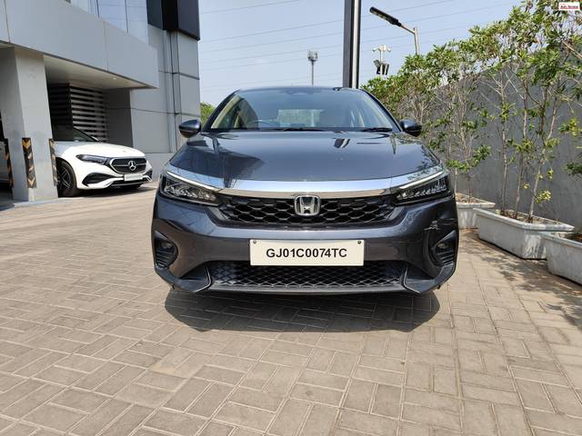 https://images10.gaadi.com/usedcar_image/4544989/original/d56414dfcfb9c41333def5b000aa2ac4.jpg?imwidth=6400