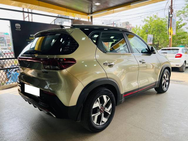 https://images10.gaadi.com/usedcar_image/4545016/original/processed_270ba9ff51c8c79aa1570a40f09d6b1d.jpg?imwidth=6401