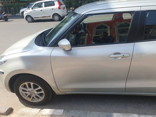 https://images10.gaadi.com/usedcar_image/4545026/original/c5a0f314abfe2cc9a9610f93b918ff7e.jpg?imwidth=6400