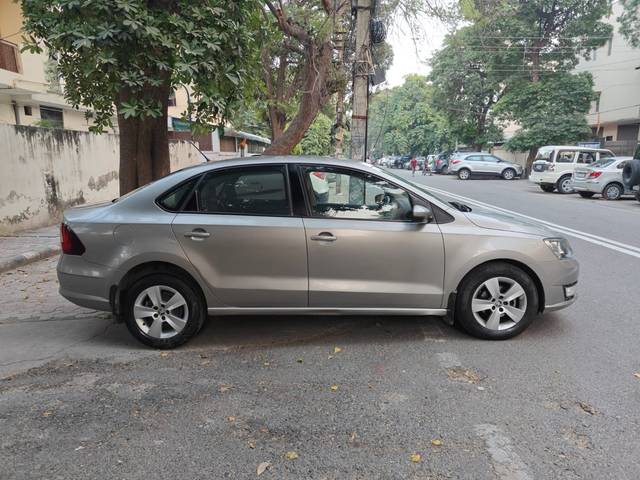https://images10.gaadi.com/usedcar_image/4545027/original/007ad0de2b044fa4a66f4bf65296c8b0.jpg?imwidth=6401