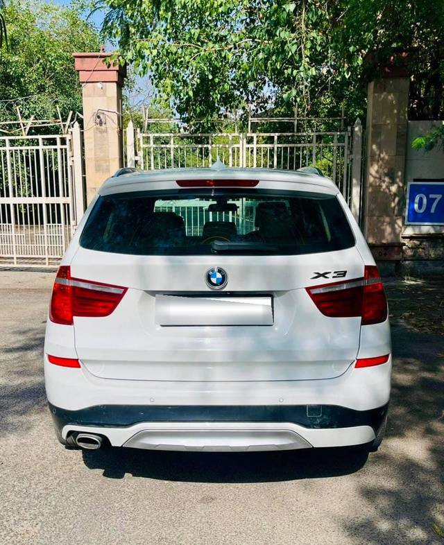 https://images10.gaadi.com/usedcar_image/4545080/original/processed_6e7b5b196de3286d34d95961653f7533.jpg?imwidth=6402