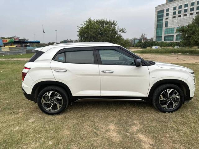 https://images10.gaadi.com/usedcar_image/4545085/original/processed_1c6b949d295fbca534a8c27b17c90162.jpg?imwidth=6401