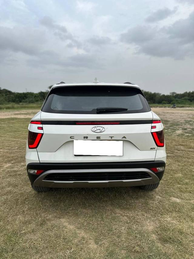 https://images10.gaadi.com/usedcar_image/4545085/original/processed_20e356de674b7dd0bd132c0ce19ef6c7.jpg?imwidth=6402