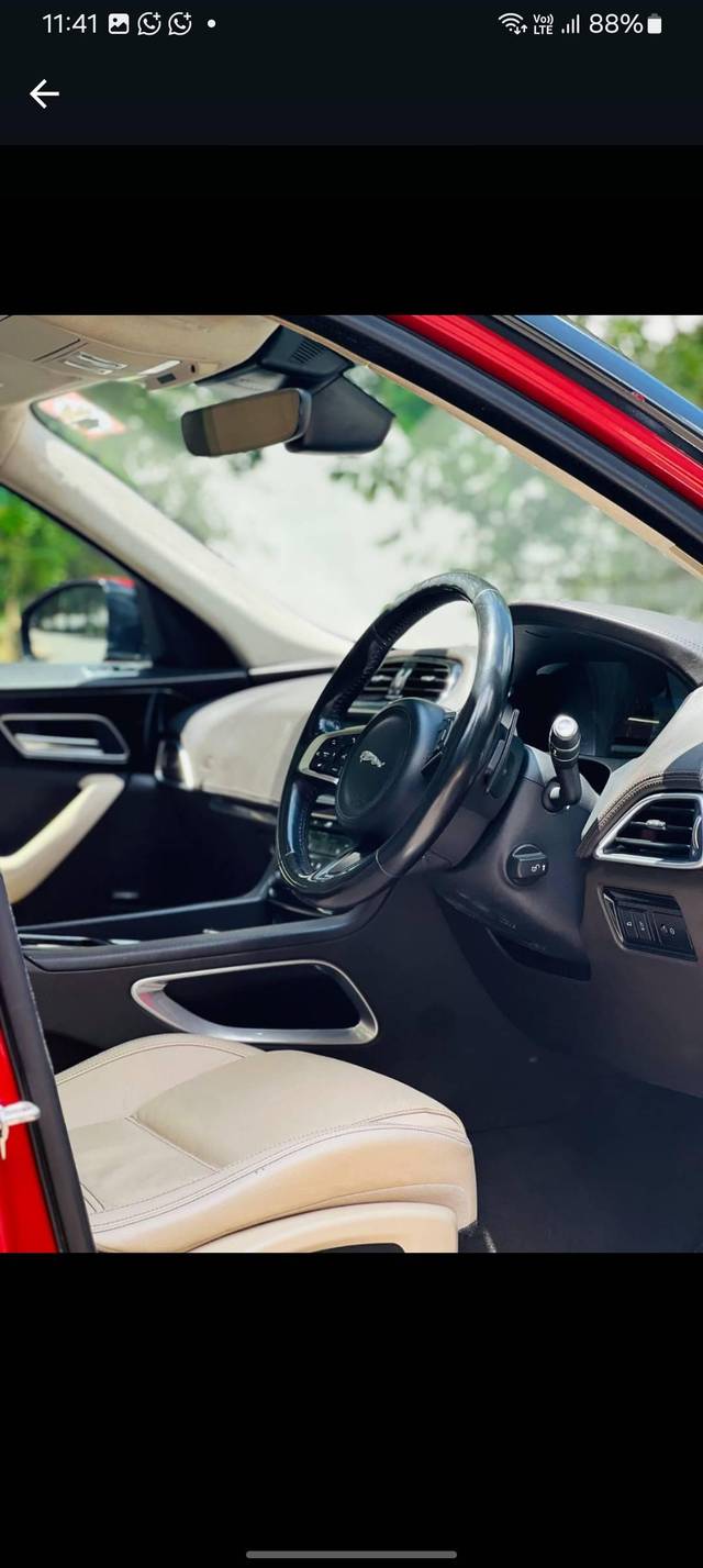 https://images10.gaadi.com/usedcar_image/4545114/original/processed_a9a8677c61008914784fa979e19129f4.jpg?imwidth=6400