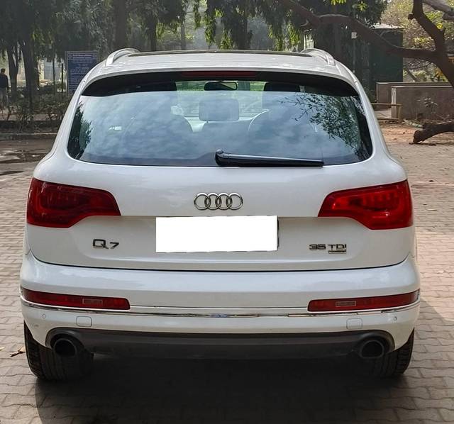 https://images10.gaadi.com/usedcar_image/4545119/original/processed_aedfc5fd1414087e9e1ad83dd7d2d320.jpg?imwidth=6402