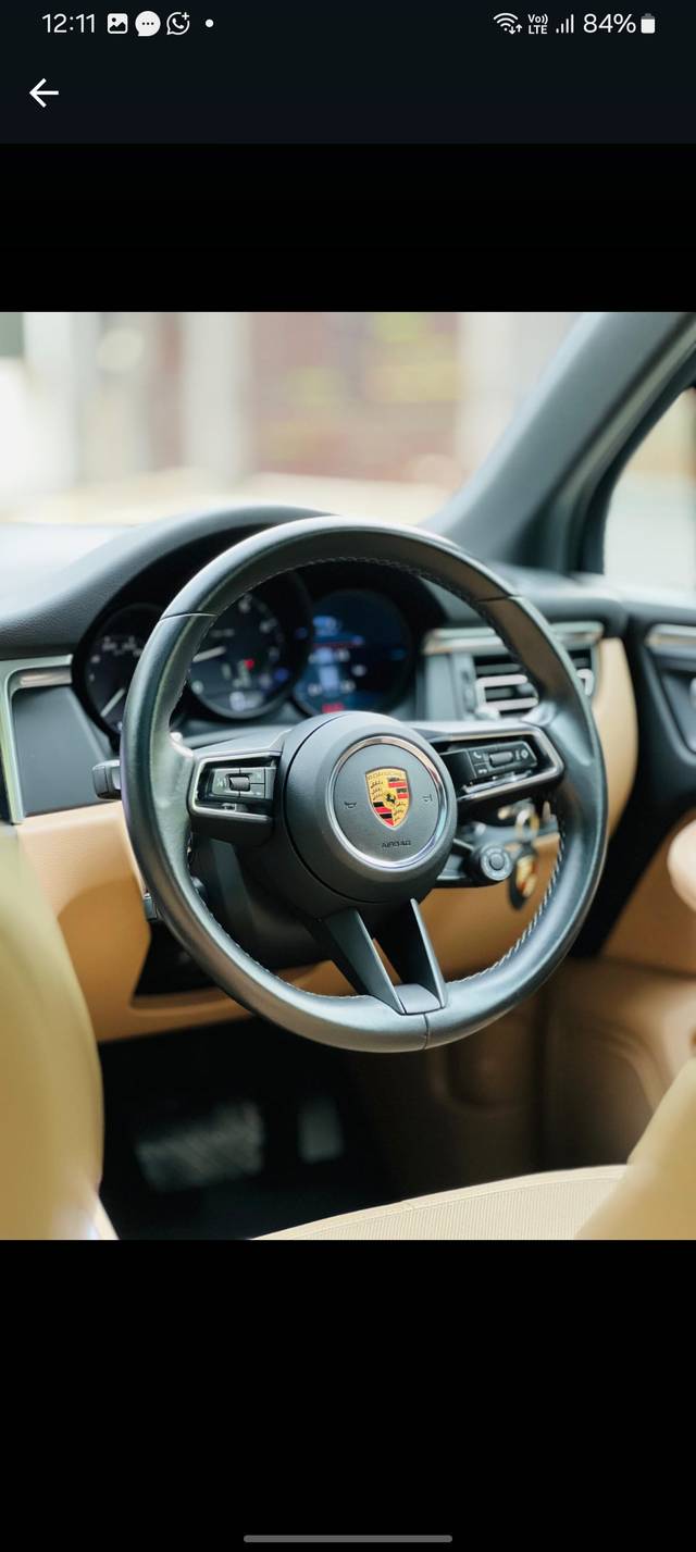 https://images10.gaadi.com/usedcar_image/4545122/original/44b60403f2499d7fe16aa0f73d98c78e.jpg?imwidth=6402