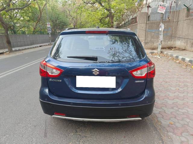 https://images10.gaadi.com/usedcar_image/4545128/original/processed_d22165121d69936181ace11af6364a44.jpg?imwidth=6402