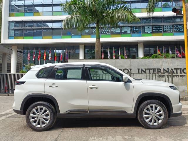 https://images10.gaadi.com/usedcar_image/4545148/original/a6456755cb310da5ff5d10a12229bb83.jpeg?imwidth=6401