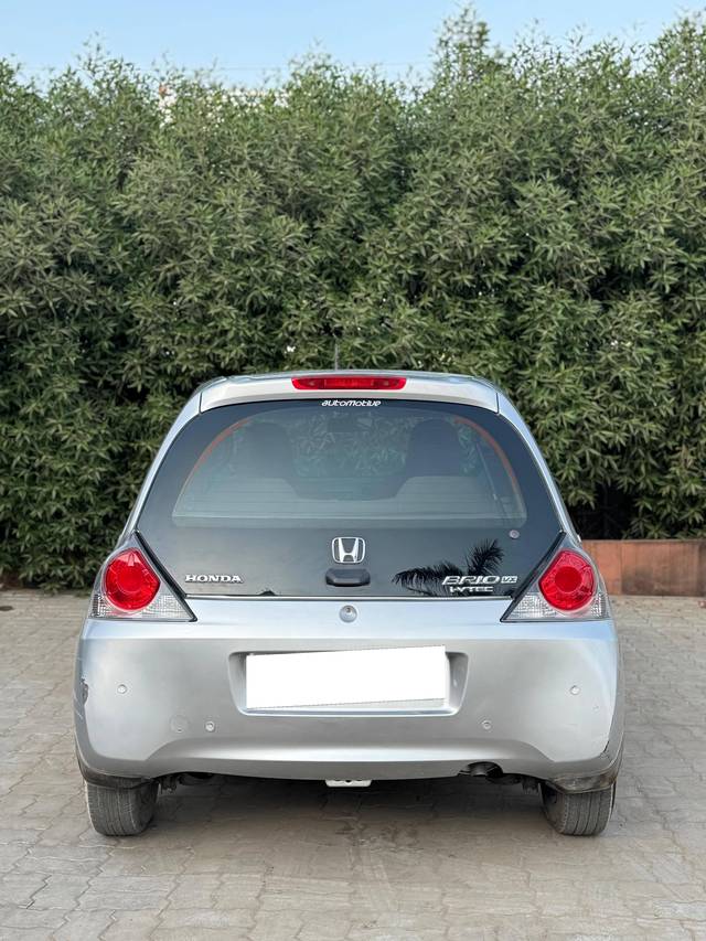 https://images10.gaadi.com/usedcar_image/4545158/original/processed_1b46e7d4df7a64fdcbd853762a5fcd16.jpg?imwidth=6401