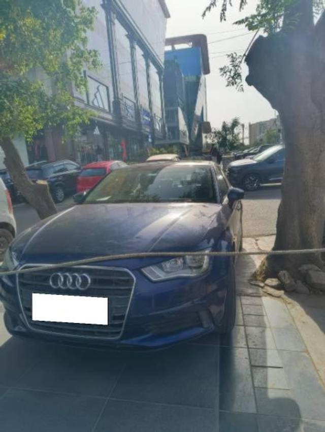 https://images10.gaadi.com/usedcar_image/4545222/original/processed_3a5b3851-2e04-40ad-98b9-a0b6713a79e9.jpg?imwidth=6400