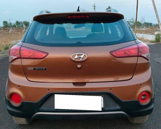 https://images10.gaadi.com/usedcar_image/4545234/original/processed_81dda62a9a94079505f0cc1566009167.jpg?imwidth=6402