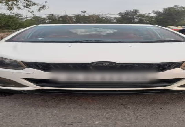 https://images10.gaadi.com/usedcar_image/4545239/original/4c6194e4-c254-4575-add4-14cff05158f9.?imwidth=6400