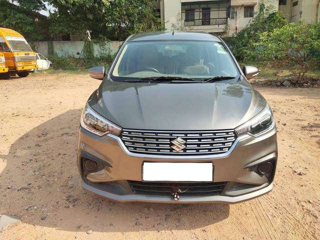 https://images10.gaadi.com/usedcar_image/4545242/original/processed_b805c6922c21ab59d0f4f20290bc5b00.jpg?imwidth=6400