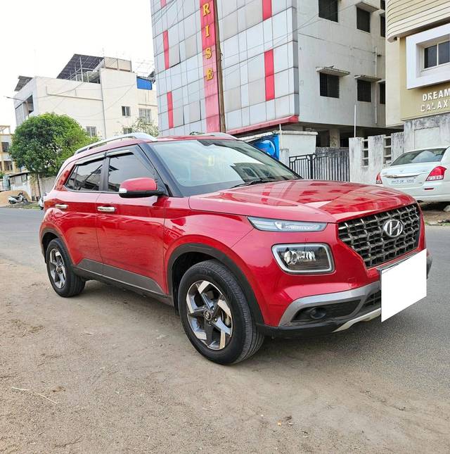 https://images10.gaadi.com/usedcar_image/4545247/original/processed_0dedb0c615c18c919d847e61d39a2191.jpg?imwidth=6400