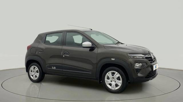 https://images10.gaadi.com/usedcar_image/4545270/original/b3b06b2b4f9cb501e91544792864f3fe.jpg?imwidth=6400