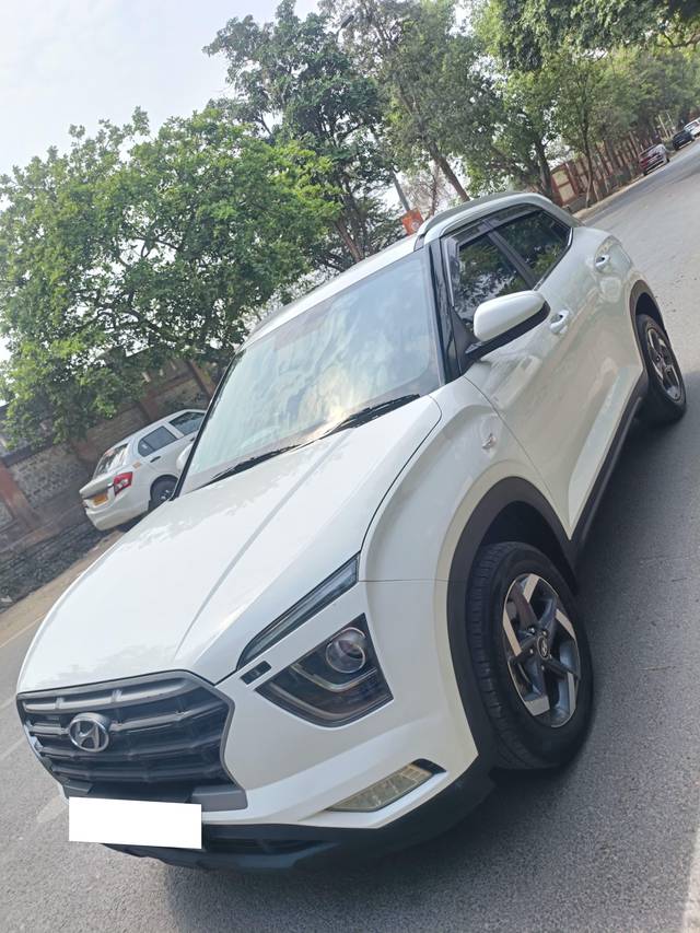 https://images10.gaadi.com/usedcar_image/4545277/original/processed_c4a41584632d0353238362357283d949.jpg?imwidth=6400