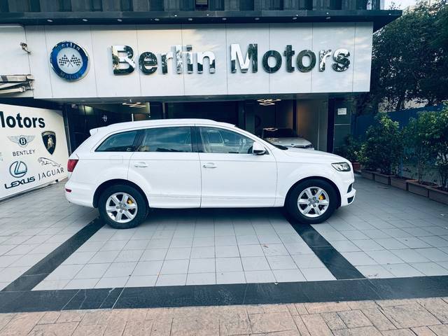 https://images10.gaadi.com/usedcar_image/4545281/original/4883158f5be354019a1a49a109ba9f4b.jpg?imwidth=6401