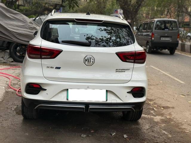 https://images10.gaadi.com/usedcar_image/4545286/original/processed_549d08bcf48887108f4a82f3904e7527.jpg?imwidth=6401