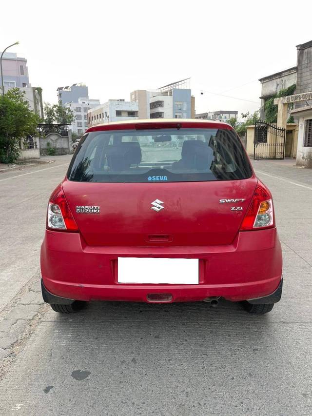 https://images10.gaadi.com/usedcar_image/4545330/original/processed_e4ecd714e0cce9341e529f2dc55e198d.jpg?imwidth=6402