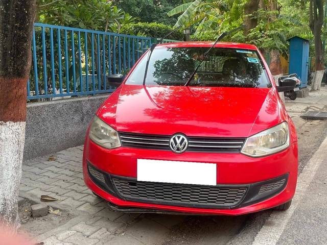 https://images10.gaadi.com/usedcar_image/4545345/original/processed_f83b63bd-4e08-41fe-a6bb-e75c7129ddb5.jpg?imwidth=6401