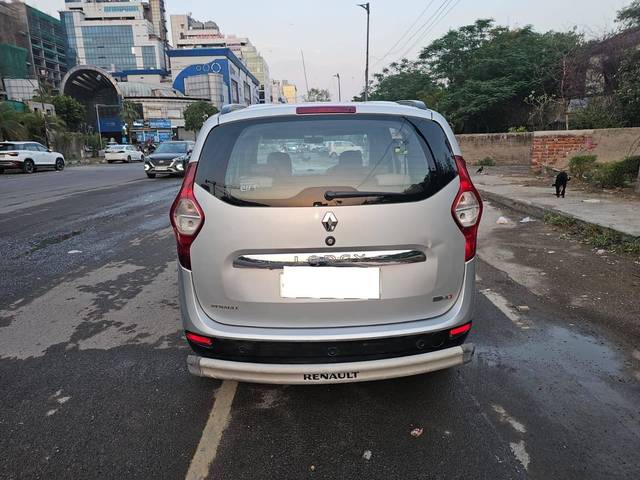 https://images10.gaadi.com/usedcar_image/4545384/original/processed_9016cb7a-ee2d-4a83-a2bb-a3f725707d12.jpg?imwidth=6402