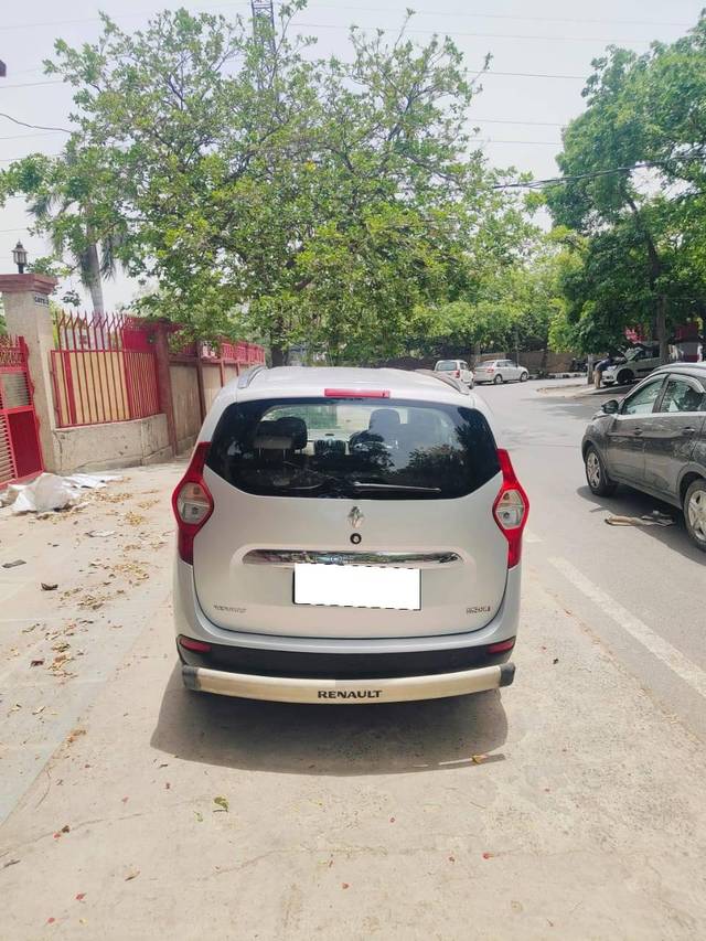 https://images10.gaadi.com/usedcar_image/4545384/original/processed_dd3516b3517e0ab55e229fdba1829af8.jpg?imwidth=6402