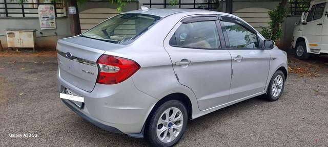 https://images10.gaadi.com/usedcar_image/4545391/original/processed_9b7d20d42b356a22cab944d7f138d672.jpg?imwidth=6401