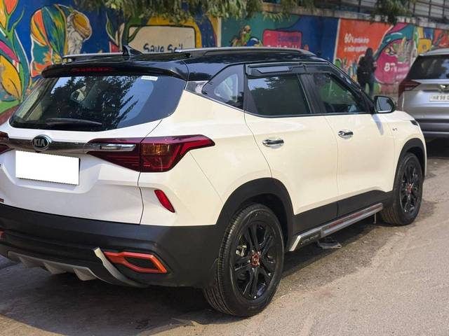 https://images10.gaadi.com/usedcar_image/4545398/original/processed_b7ac22e3fa34d4525c76076c186c0d8d.jpg?imwidth=6401