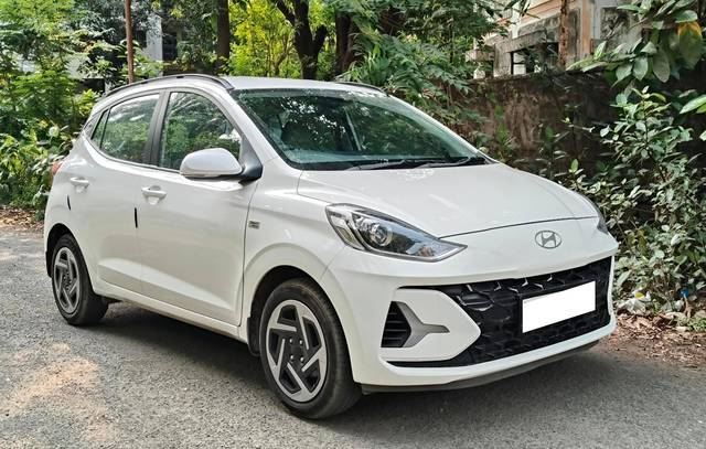 https://images10.gaadi.com/usedcar_image/4545407/original/processed_78579c43845b4b9b971f3f2fea3d75e2.jpg?imwidth=6400